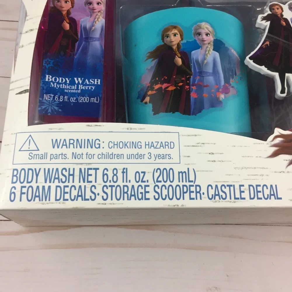 Disney Frozen II Bath Play Set Body Wash Foam Decals Storage Bin Elsa Anna